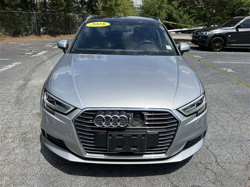 Used 2018 Audi A3 e-tron Premium Plus w/ Premium Plus Package image 2