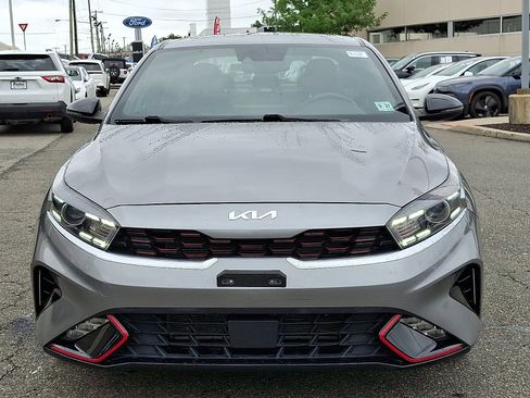 Used 2023 Kia Forte GT-Line w/ GT-Line Premium Package image 2