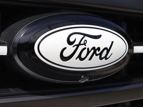 Used 2022 Ford F150 Lariat w/ Equipment Group 502A High AWD/4WD image 23