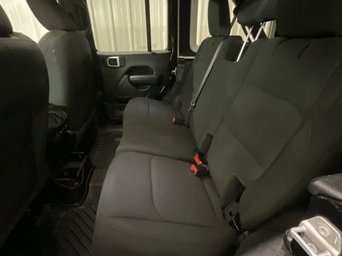 Used 2021 Jeep Wrangler Unlimited Sport image 11