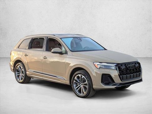 Certified 2025 Audi Q7 Premium Plus w/ Premium Plus Package image 3
