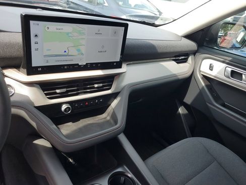 Used 2026 Ford Explorer Active RWD image 26