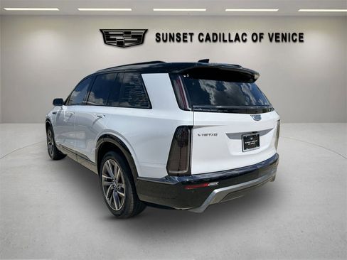 New 2026 Cadillac Vistiq Sport w/ LPO, Floor Liner Package AWD/4WD image 5
