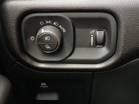 New 2026 RAM 1500 Express AWD/4WD image 12