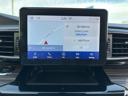 Used 2022 Ford Explorer Limited image 9