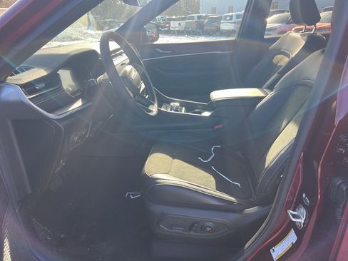 New 2026 Jeep Grand Cherokee Altitude image 22