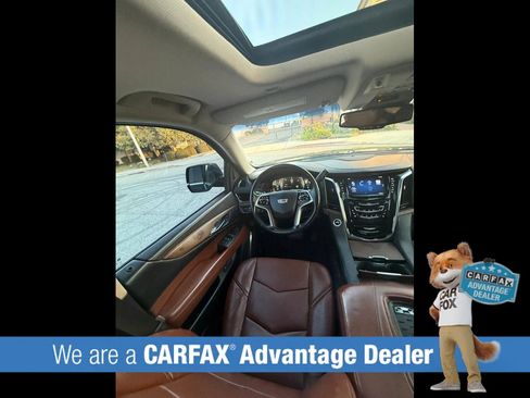 Used 2015 Cadillac Escalade Luxury AWD/4WD image 58