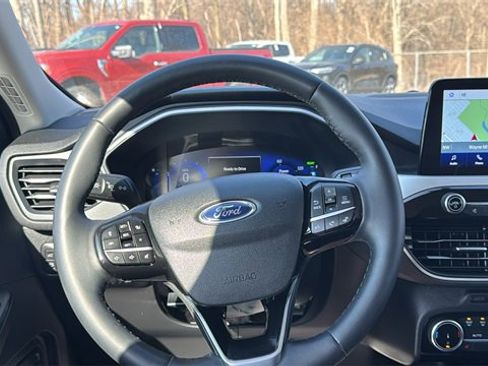 Certified 2022 Ford Escape SEL w/ Technology Package image 13