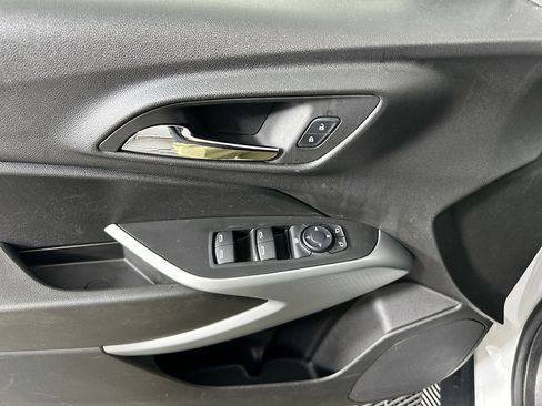 Used 2024 Chevrolet Trax LS image 15