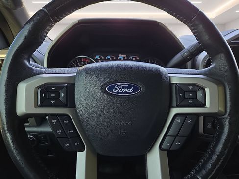Certified 2022 Ford F250 Lariat w/ Lariat Ultimate Package AWD/4WD image 24