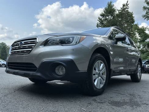 Used 2017 Subaru Outback 2.5i Premium AWD/4WD image 17