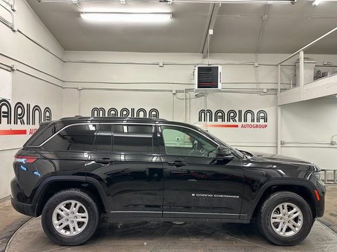 Used 2024 Jeep Grand Cherokee Laredo w/ Luxury Tech Group I image 9