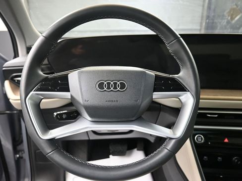 Certified 2025 Audi Q5 Premium Plus w/ Premium Plus image 24