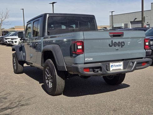 New 2026 Jeep Gladiator Sport AWD/4WD image 4