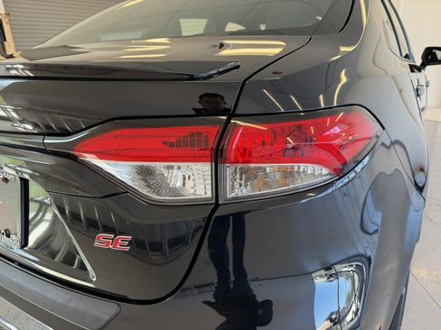 Used 2023 Toyota Corolla SE w/ Carpet Mat Package (TMS) FWD image 36