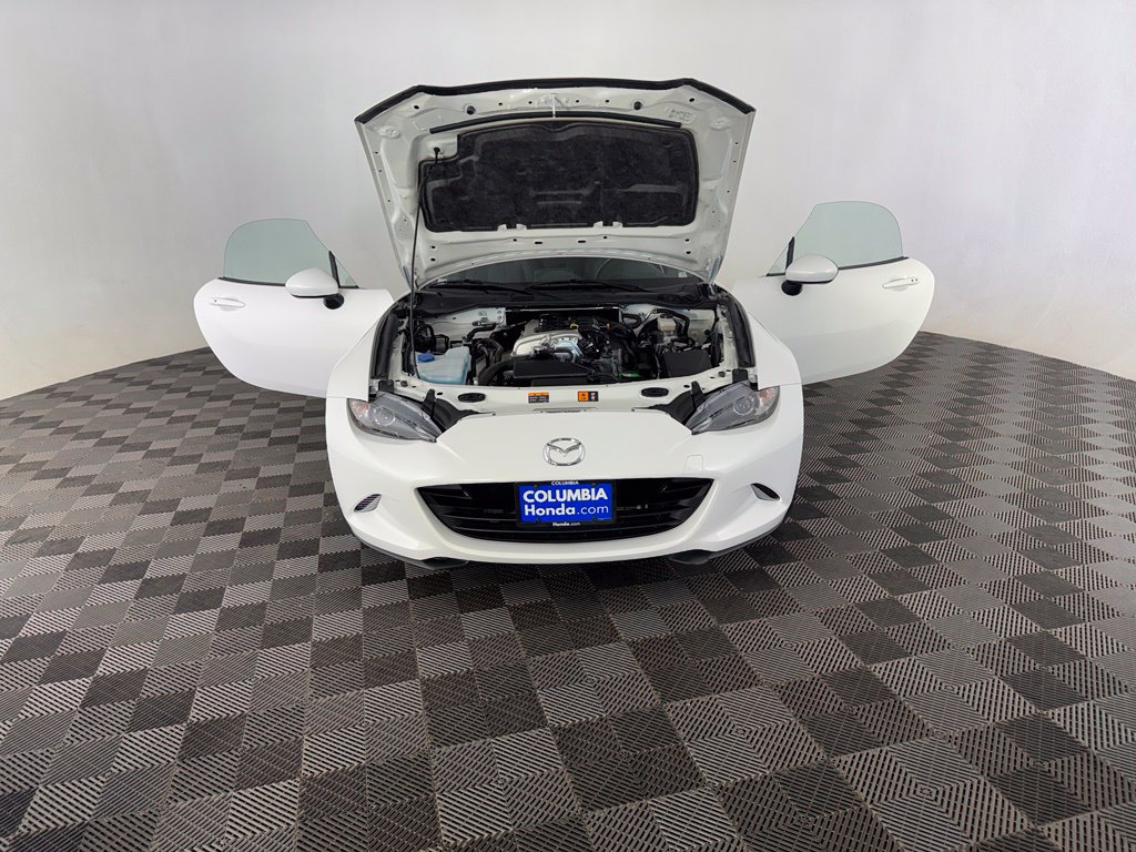 Used 2017 MAZDA MX-5 Miata Grand Touring RWD image 12