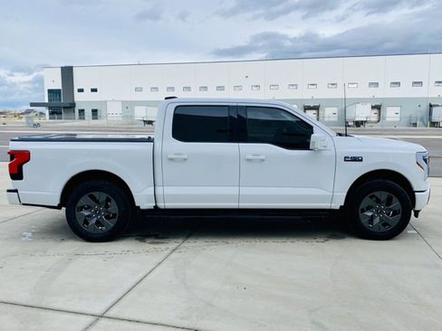 Used 2024 Ford F150 Lightning XLT image 4