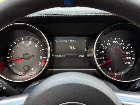 Used 2017 Ford Mustang Shelby GT350 image 11