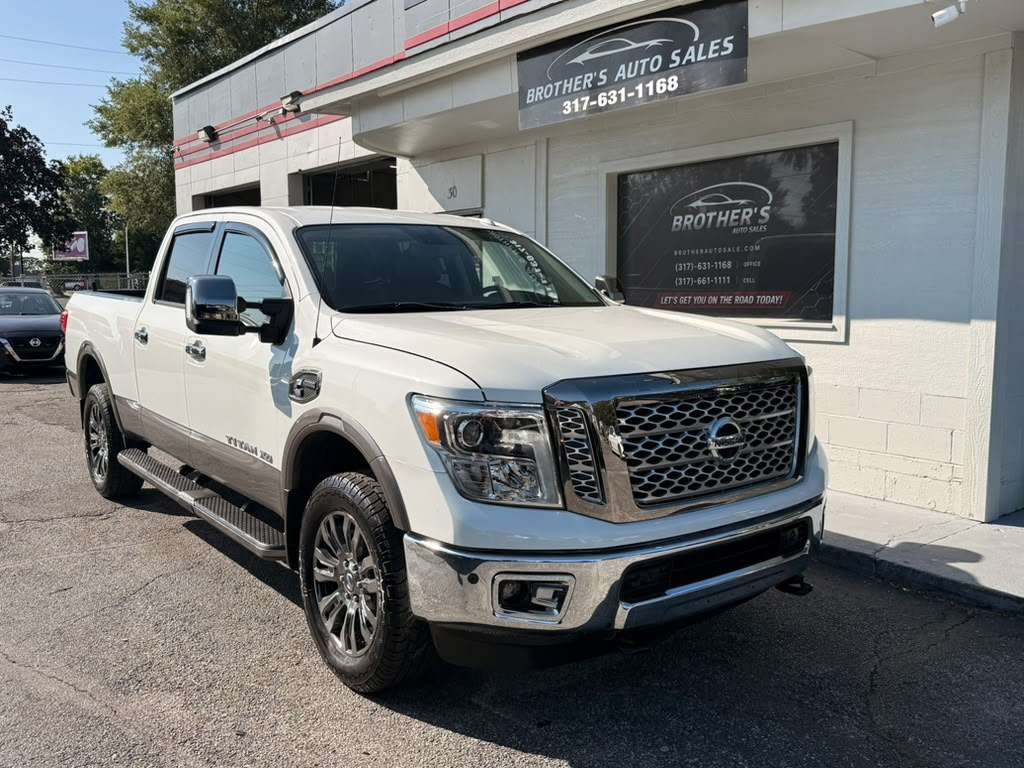 Used 2019 Nissan Titan Platinum Reserve w/ Platinum Utility Package AWD/4WD image 9