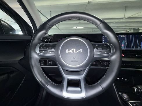 Used 2024 Kia Sportage EX FWD image 15