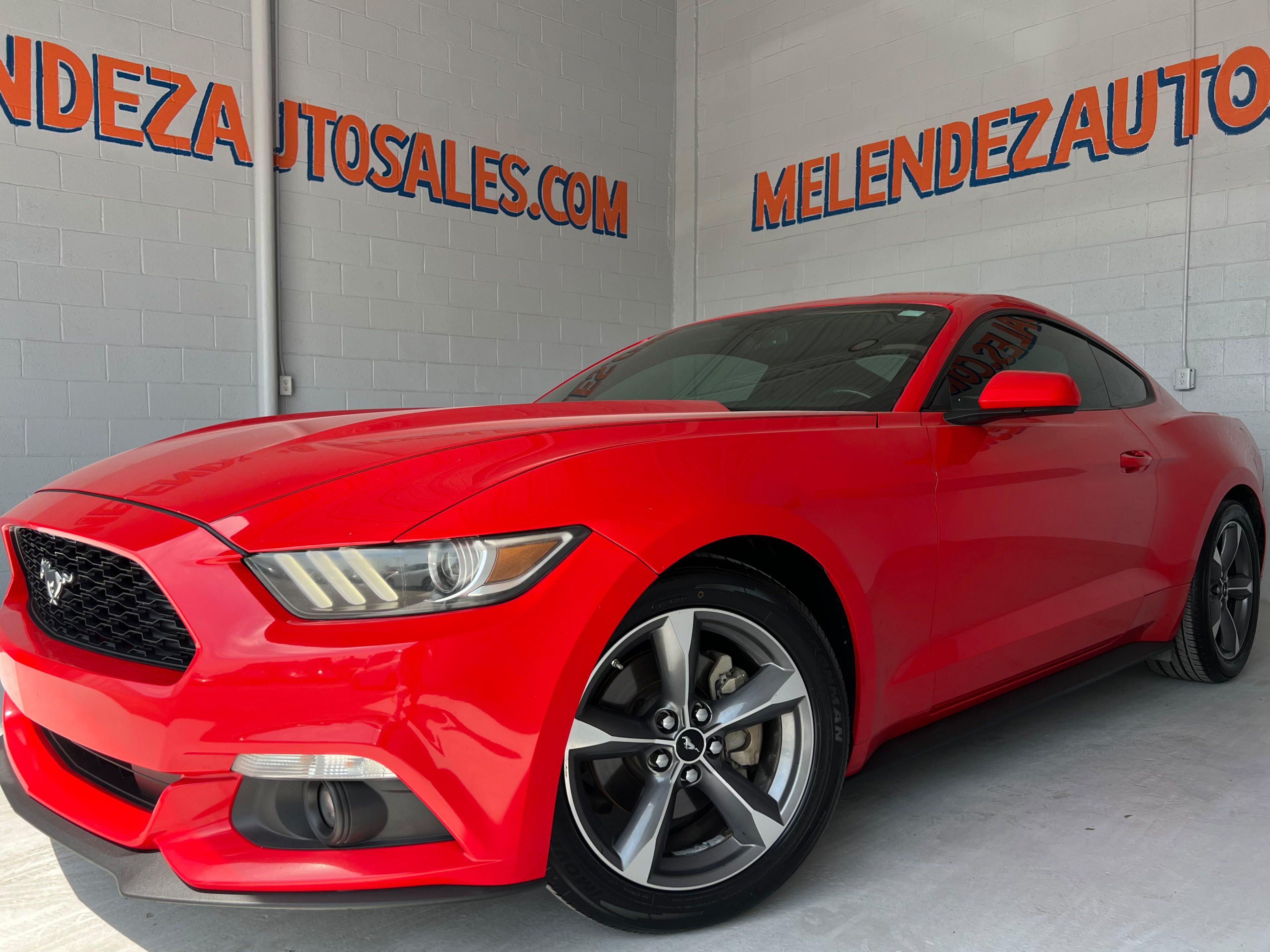 Used 2015 Ford Mustang Coupe w/ Equipment Group 051A RWD image 1