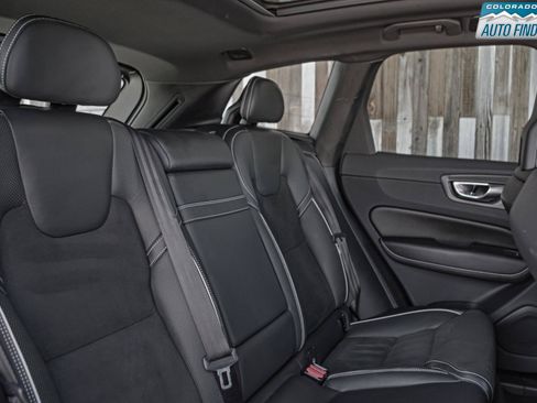 Used 2018 Volvo XC60 T5 R-Design w/ Convenience Package AWD/4WD image 22