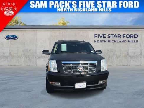 Used 2013 Cadillac Escalade 4WD Hybrid image 3