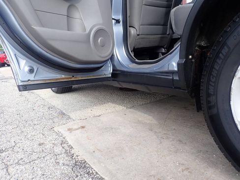 Used 2010 Honda CR-V EX image 14