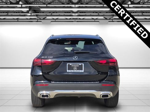 Certified 2025 Mercedes-Benz GLA 250 GLA 250 image 8