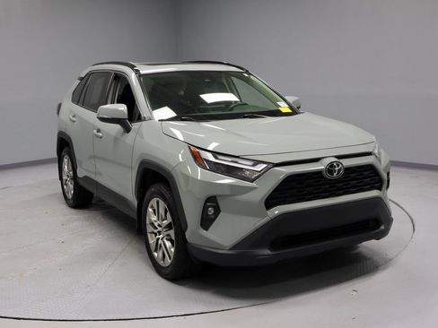 Used 2022 Toyota RAV4 XLE Premium AWD/4WD image 1