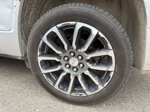 Used 2020 GMC Acadia Denali AWD/4WD image 7