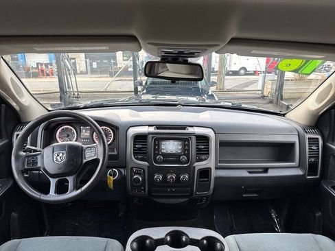 Used 2016 RAM 1500 Express image 18