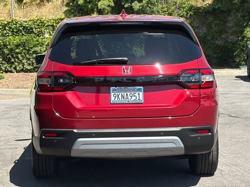 Certified 2024 Honda Pilot EX-L image 5