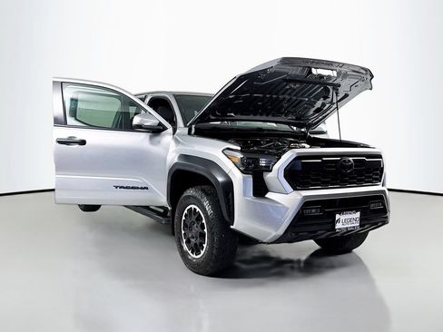 Used 2024 Toyota Tacoma TRD Off-Road w/ TRD Off Road Upgrade Package AWD/4WD image 20