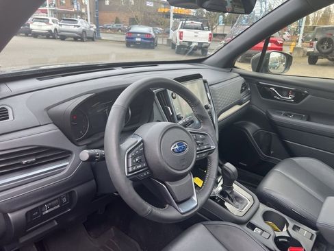 Used 2025 Subaru Forester Limited image 7