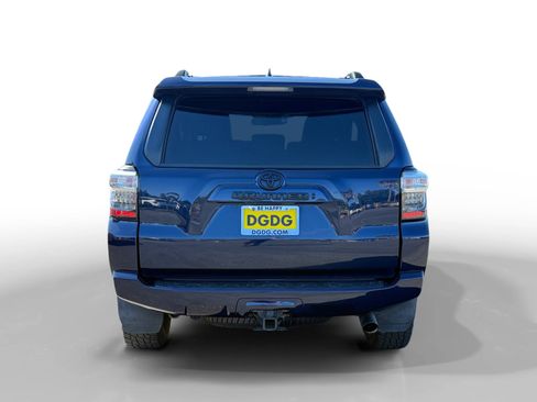 Used 2022 Toyota 4Runner SR5 Premium w/ Moonroof Package image 4