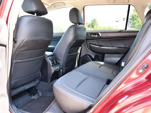 Used 2019 Subaru Outback 2.5i Limited w/ Popular Package #2 AWD/4WD image 18