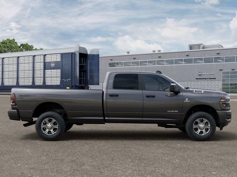 New 2026 RAM 3500 Big Horn AWD/4WD image 22