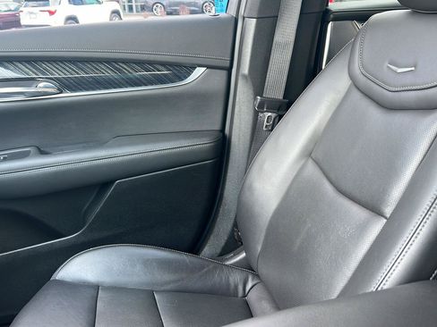 Used 2024 Cadillac XT6 Premium Luxury AWD/4WD image 27