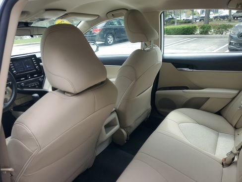 Used 2023 Toyota Camry LE FWD image 12