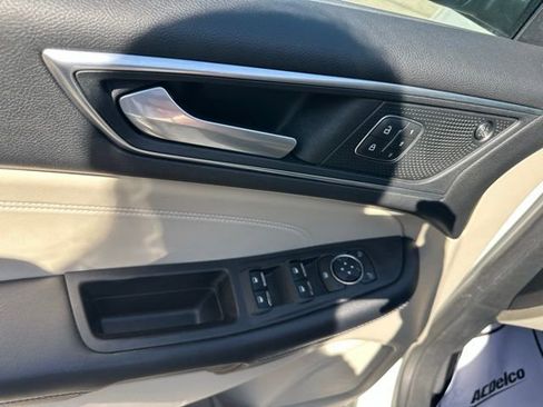 Used 2022 Ford Edge Titanium w/ Equipment Group 301A AWD/4WD image 14