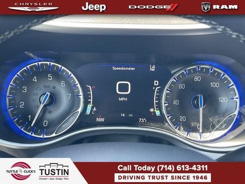 New 2026 Chrysler Pacifica Select FWD image 24