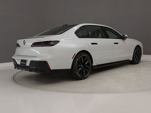 New 2026 BMW 740i w/ Premium Package image 7