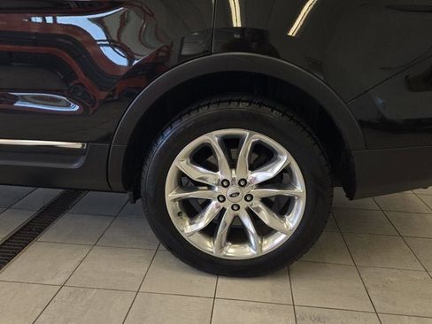 Used 2015 Ford Explorer Limited w/ Equipment Group 302A AWD/4WD image 14