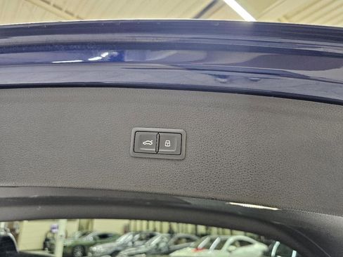 Used 2018 Audi SQ5 Prestige w/ Prestige Package AWD/4WD image 15