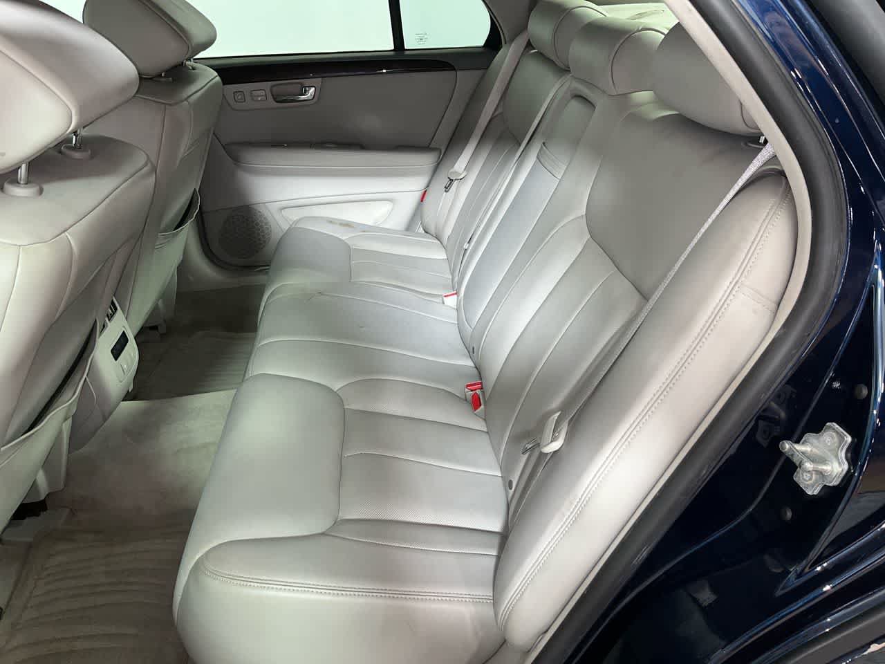 Used 2007 Cadillac DTS Luxury II FWD image 26