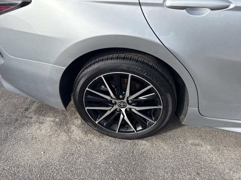 Used 2024 Toyota Camry SE image 13