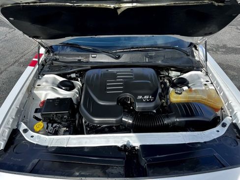 Used 2018 Dodge Challenger SXT image 37