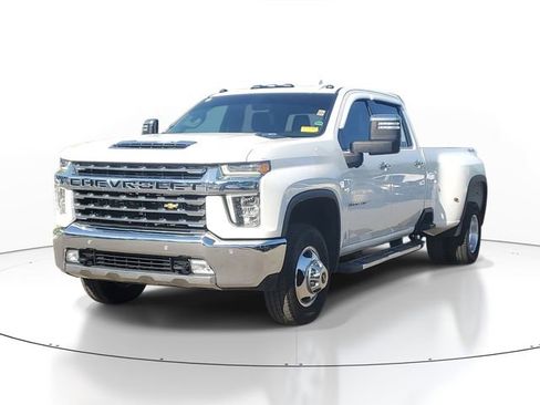 Used 2022 Chevrolet Silverado 3500 LTZ w/ LTZ Convenience Package AWD/4WD image 2