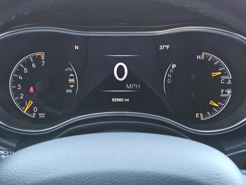 Used 2021 Jeep Grand Cherokee Limited image 21